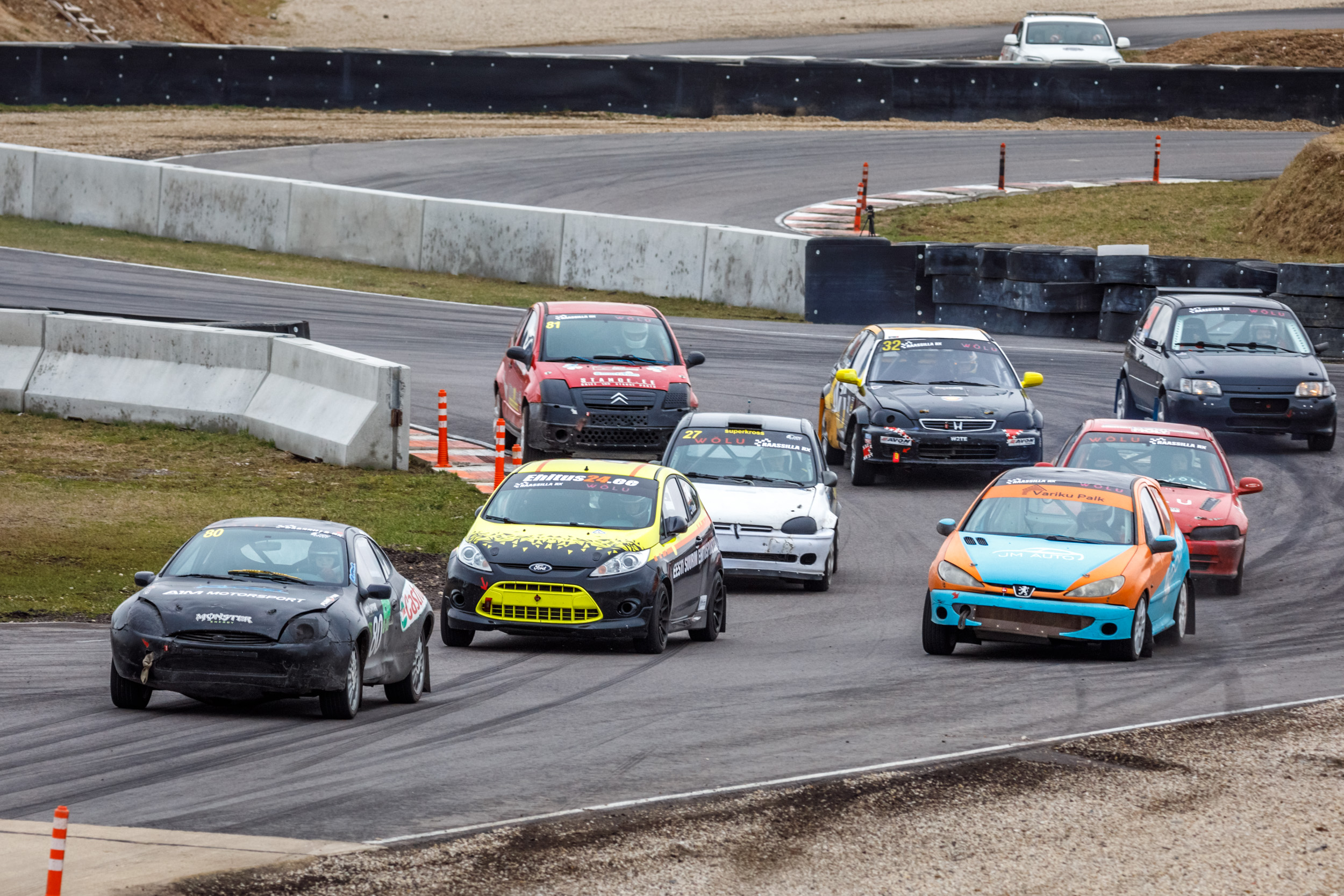 Nädalavahetusel toimub Eestis Garaaž Järvamaa rahvaralli, jätkub rahvakrossi Tarvastu Karikas ning meistrivõistluste punkte jahitakse e-autospordis. Garaaž Järv